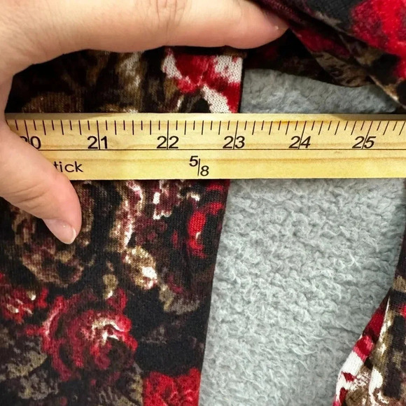 Susan Graver weekend top large red floral abstract cowl neck whimsigoth romantic - Picture 6 of 8
